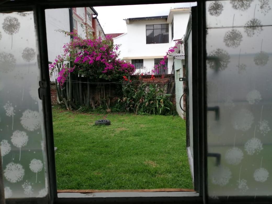 Mini Suites En El Mejor Sector De La Ciudad Quito Buitenkant foto